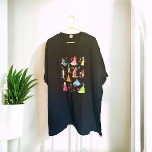 🌻🆕🌻 Black Graphic T-Shirt with Disney Princess’ 3XL